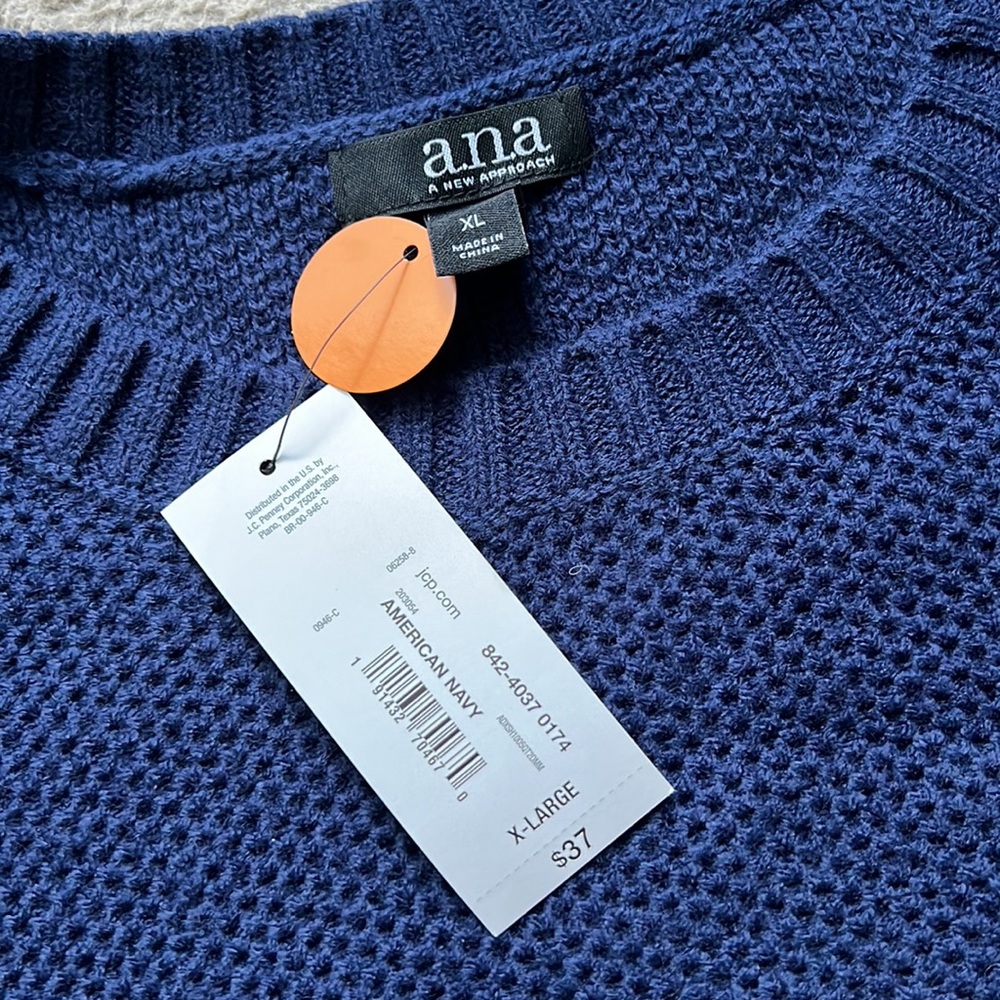 A.n.a Sweater - Picture 2 of 2
